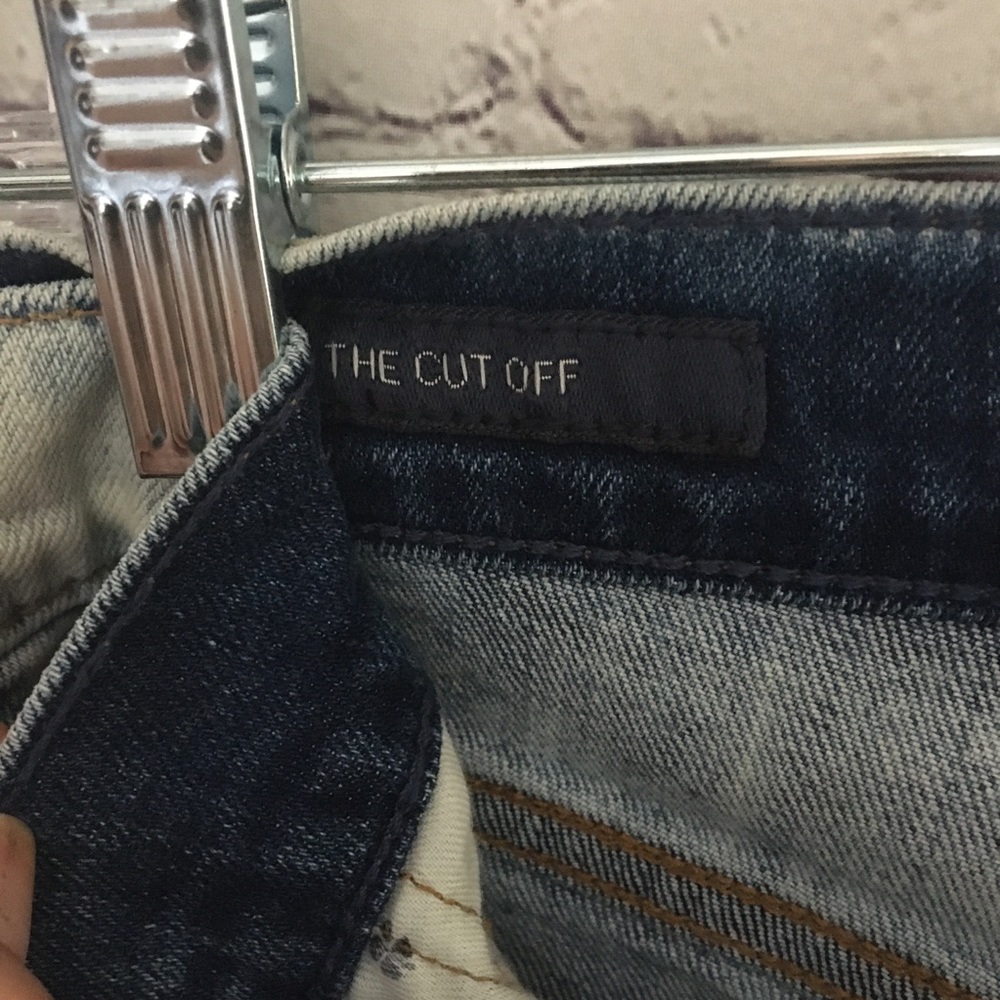 Lucky Brand "The cut off" Acid Wash Jean Shorts - Picture 7 of 8
